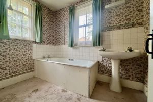 Photo 8- click for photo gallery